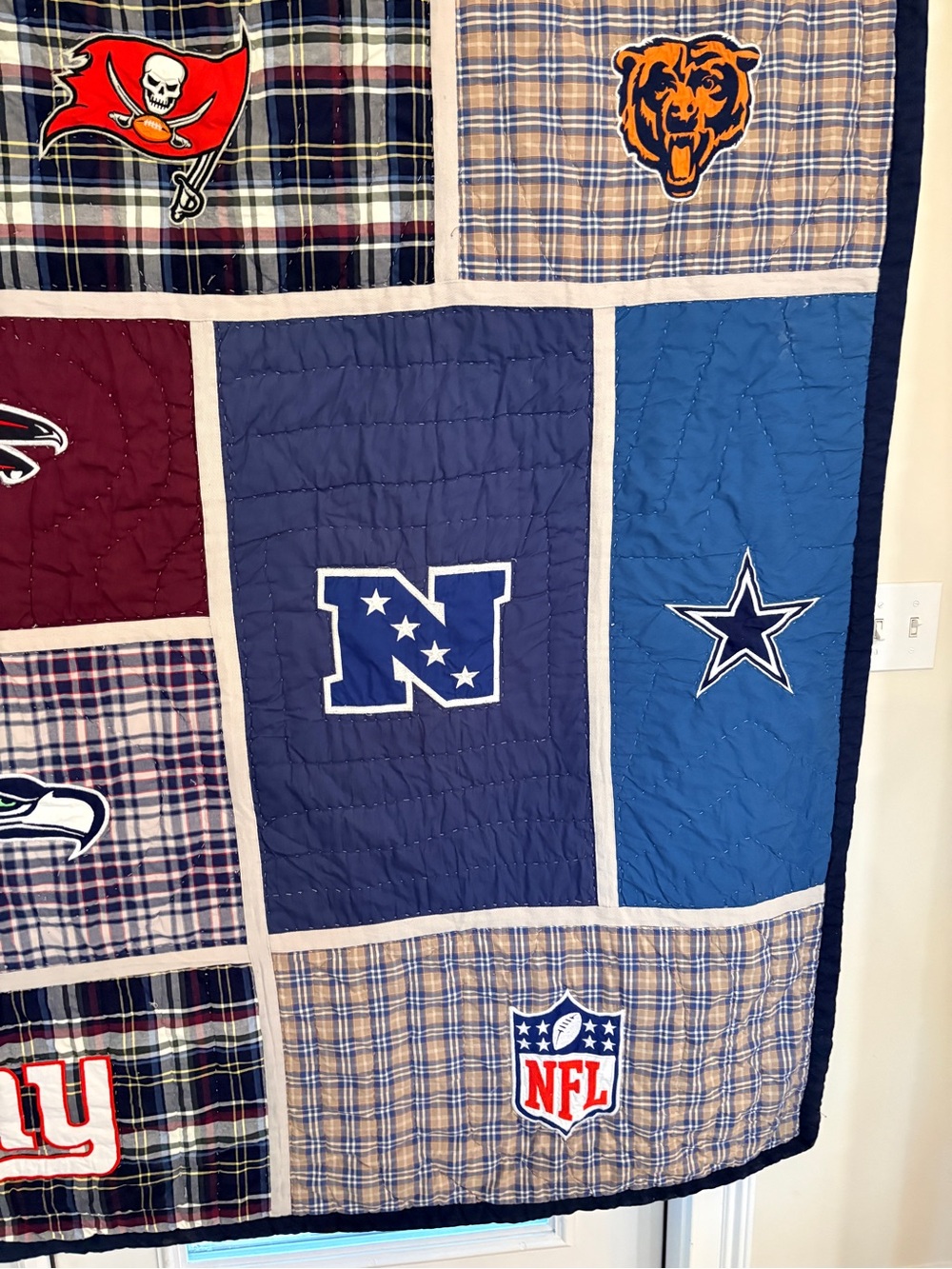 Pottery Barn PB Teen NFL Football Team Logos Full Queen Quilt Comforter - Picture 8 of 13